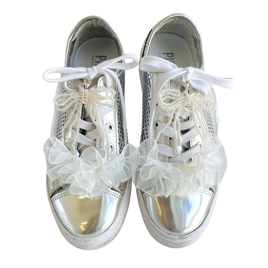 Sneakers Charm Pearl Ribbon Frill